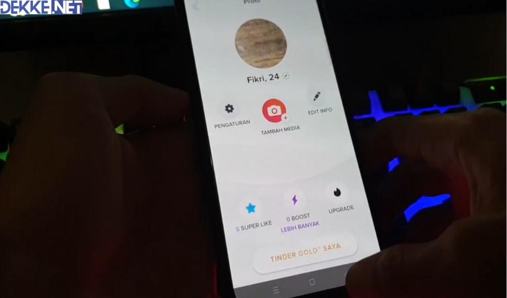 Cara Menggunakan Tinder Gold di iPhone